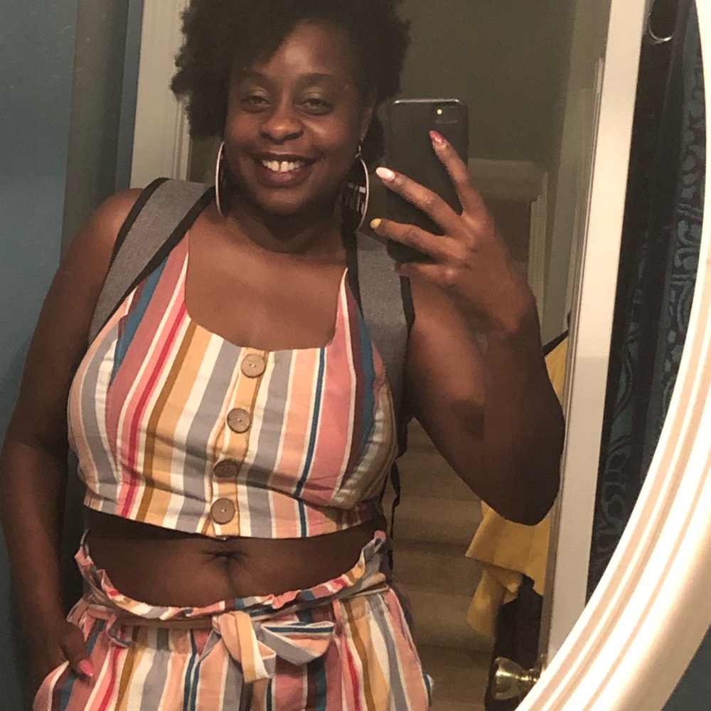 Super adorable two piece. It’s sooooo cute on!!!